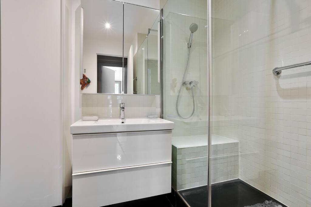 Apartment Superb Parisian 1 Bed Flat 10min From Eiffel Tower Paris